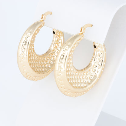 Hoop Earring With A Different Texture And Ball Designs