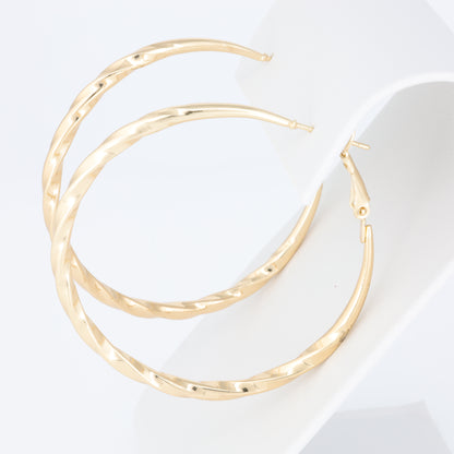 Hoop Earrings With Straight Twists