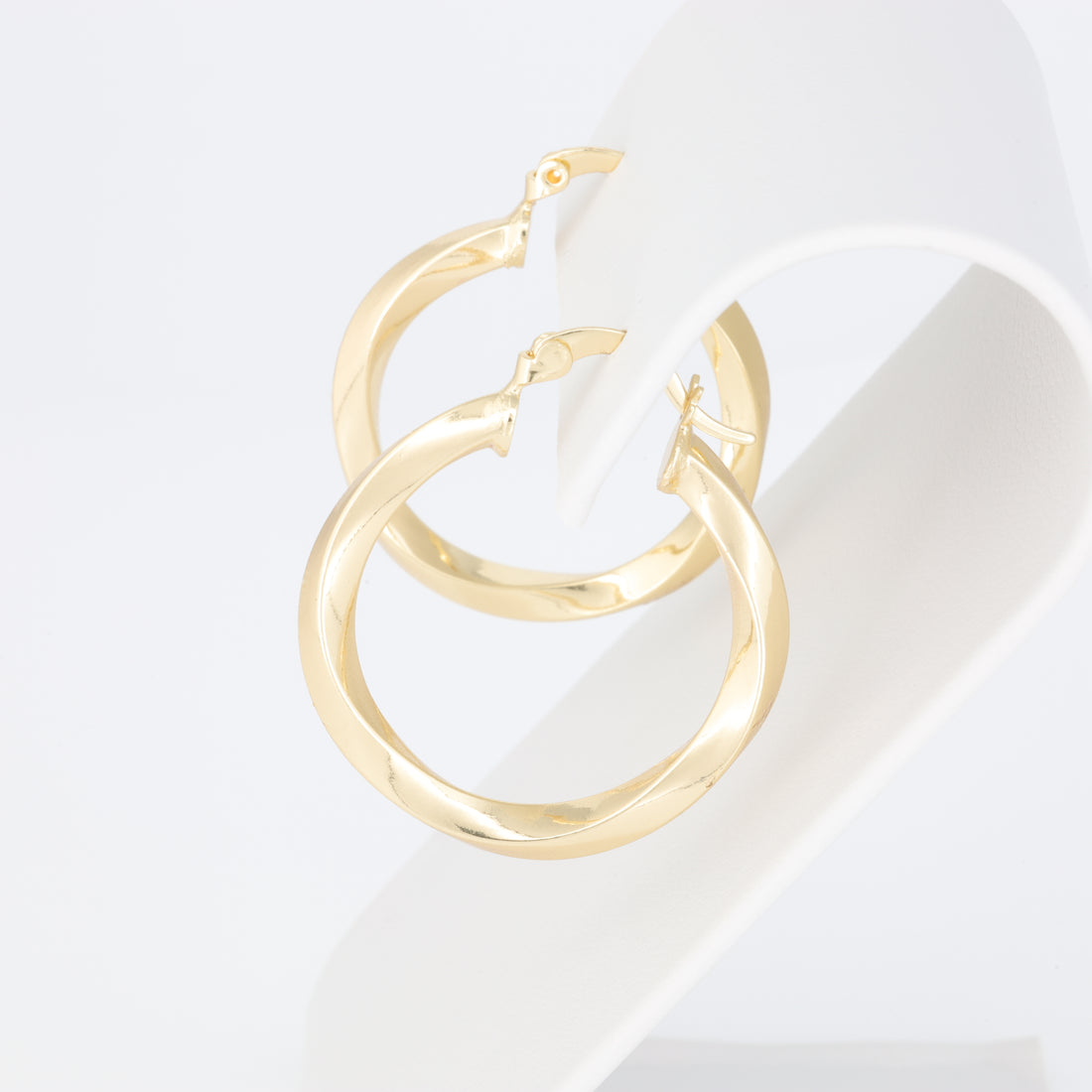 Classic Hoop Earrings With Straight Twists