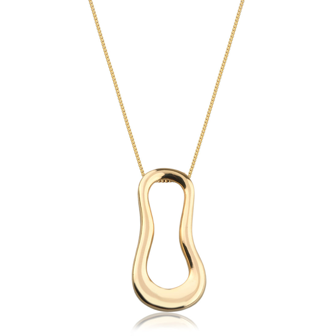 Necklace with twisted oval silhouette pedant