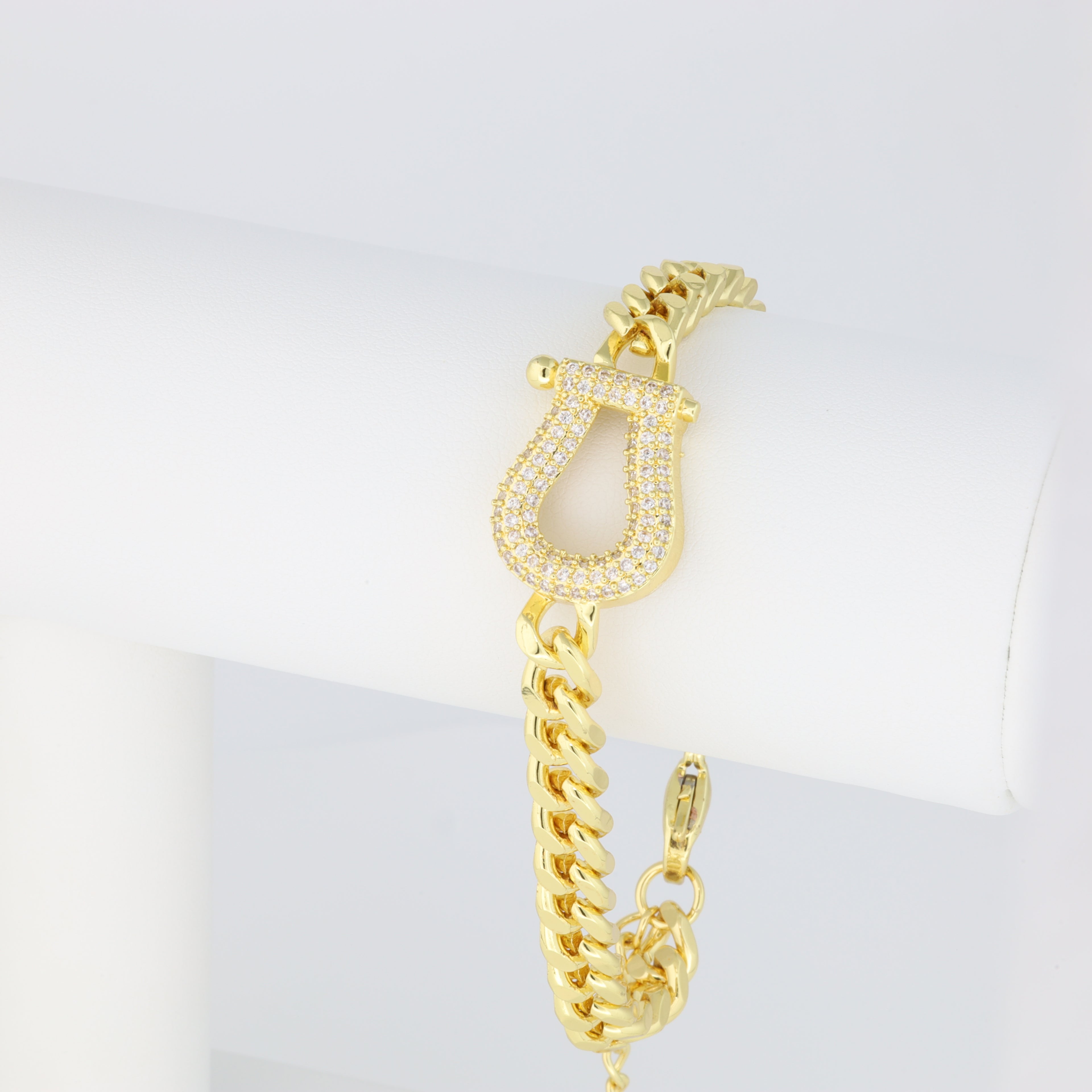 Stylish Bracelet With Cuban Link